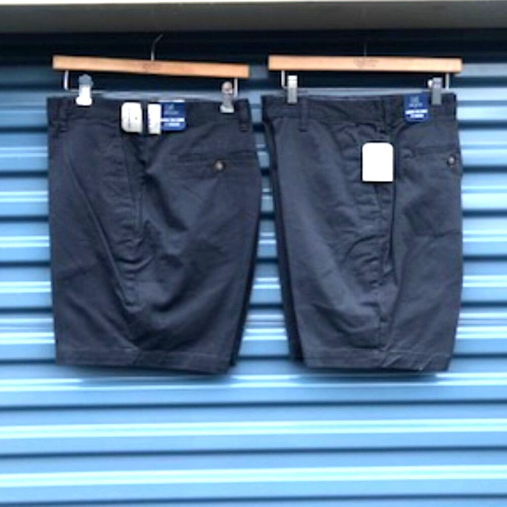 Size: 40 Above the Knee Casual or Work Shorts . (2) Pair Bundle . New w/ Tags